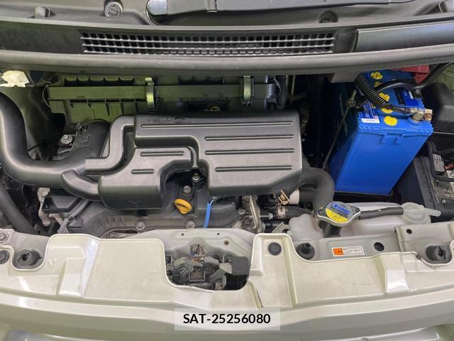 Daihatsu TANTO 2013-06 8817041-17
