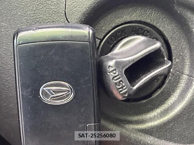 Daihatsu TANTO 2013-06 8817041-5
