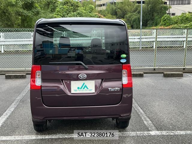 Daihatsu TANTO 2018-04 8817090-1