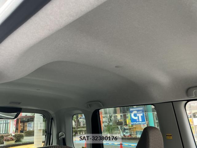 Daihatsu TANTO 2018-04 8817090-16