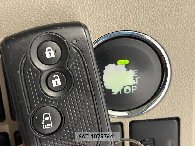 Daihatsu TANTO 2014-01 8817495-6