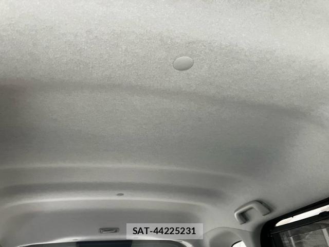 Daihatsu TANTO 2014-12 8817610-19