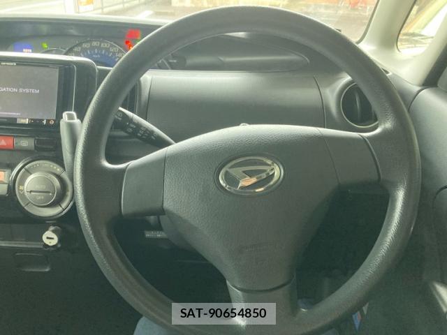 Daihatsu TANTO 2013-02 8817623-5