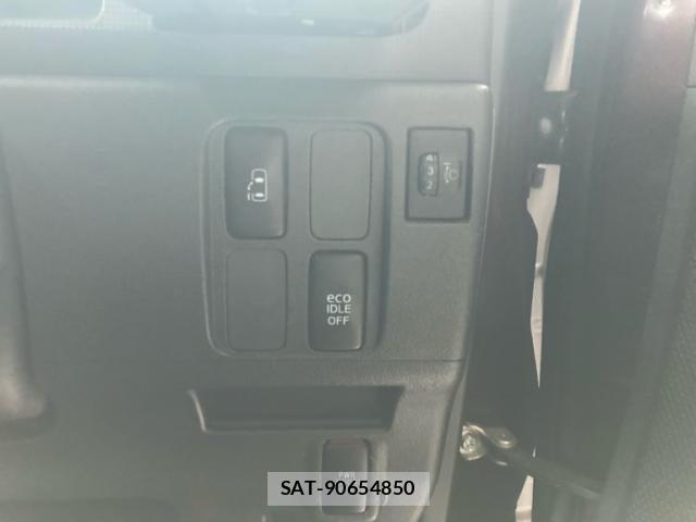 Daihatsu TANTO 2013-02 8817623-8