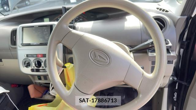 Daihatsu TANTO 2013-09 8817718-10