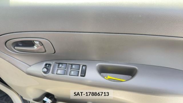 Daihatsu TANTO 2013-09 8817718-19