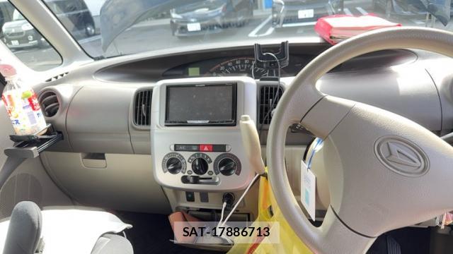 Daihatsu TANTO 2013-09 8817718-9