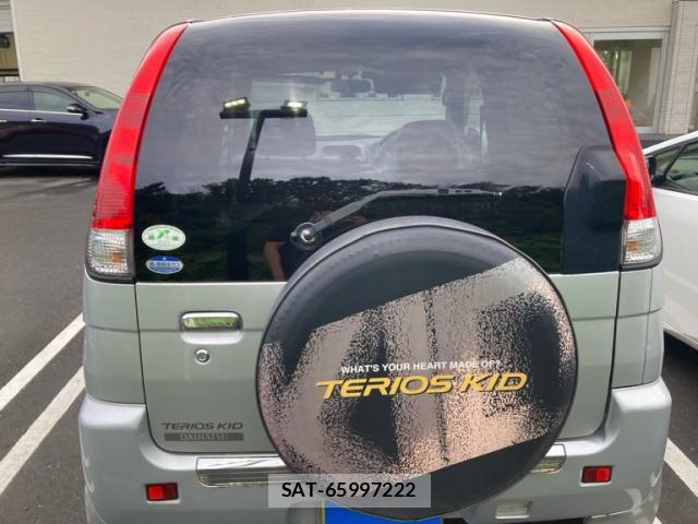 Daihatsu TERIOS KID 2003-09 8816358-3