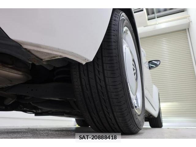 VolksWagen THE BEETLE 2014-11 8812103-17