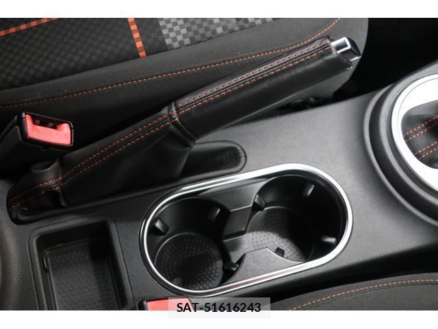VolksWagen THE BEETLE 2015-10 8812104-9