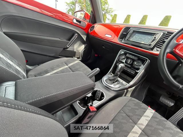 VolksWagen THE BEETLE 2017-11 8814575-11