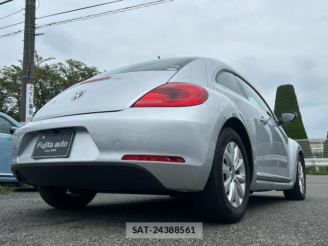 VolksWagen THE BEETLE 2013-09 8814577-16