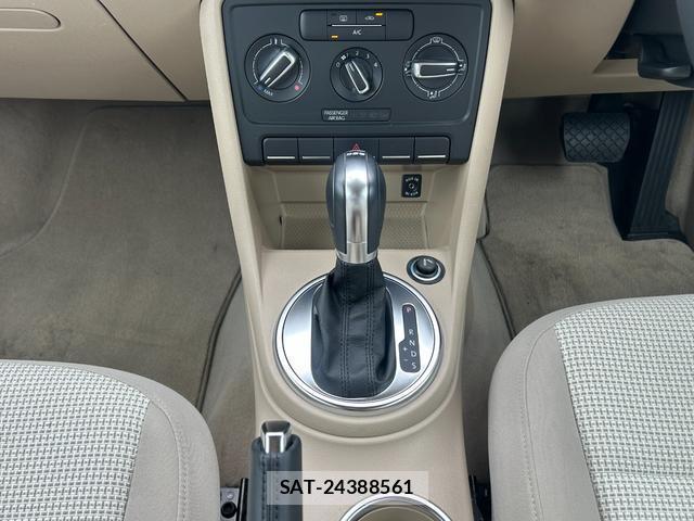 VolksWagen THE BEETLE 2013-09 8814577-9