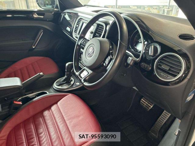 VolksWagen THE BEETLE 2020-01 8815404-3