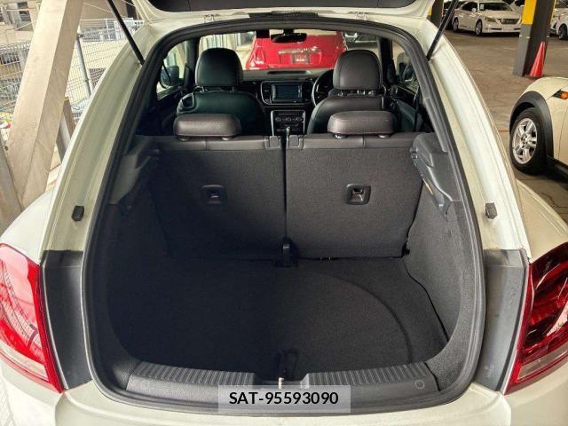 VolksWagen THE BEETLE 2020-01 8815404-4