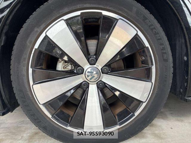 VolksWagen THE BEETLE 2020-01 8815404-9