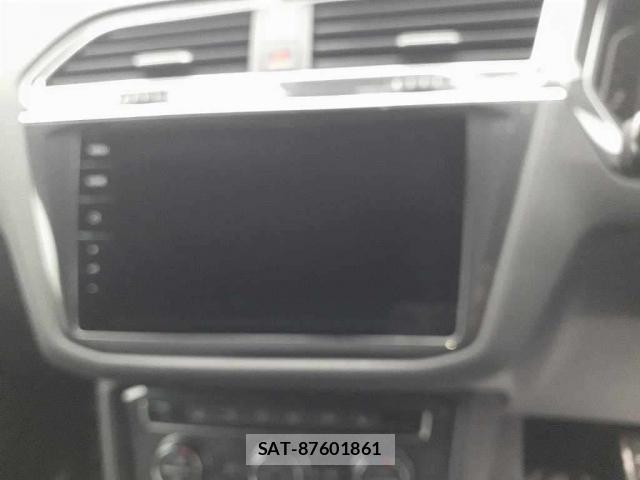 VolksWagen TIGUAN 2020-03 8816136-3