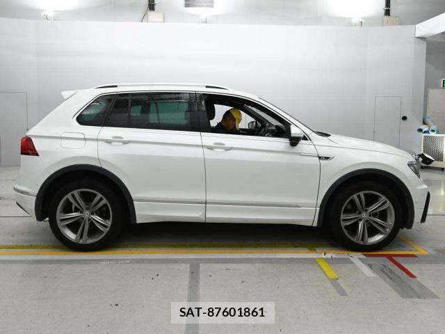 VolksWagen TIGUAN 2020-03 8816136-9