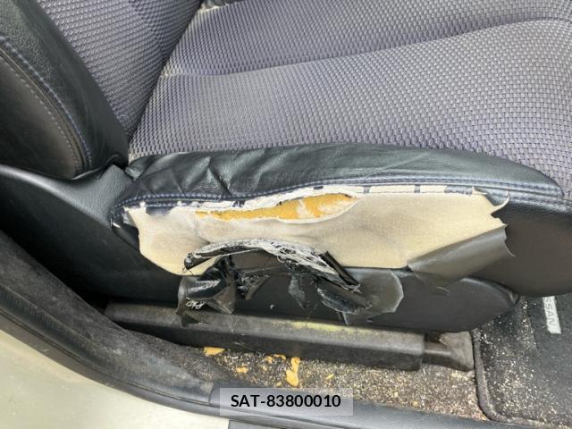 Nissan TIIDA 2004-10 8813440-10
