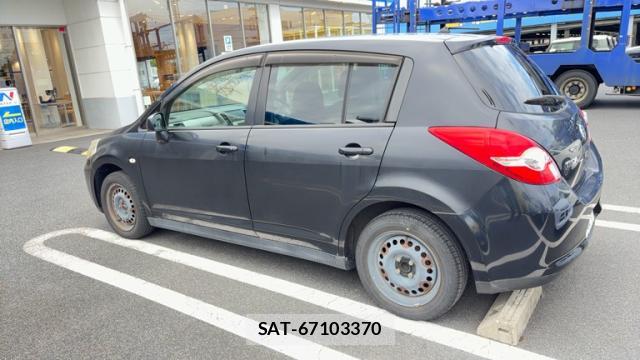 Nissan TIIDA 2011-10 8813661-10