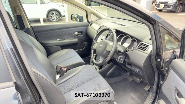 Nissan TIIDA 2011-10 8813661-7