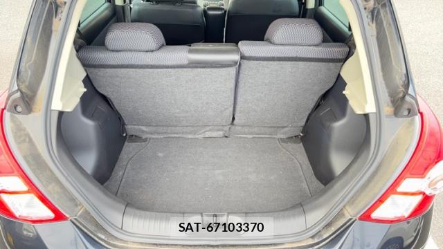 Nissan TIIDA 2011-10 8813661-8