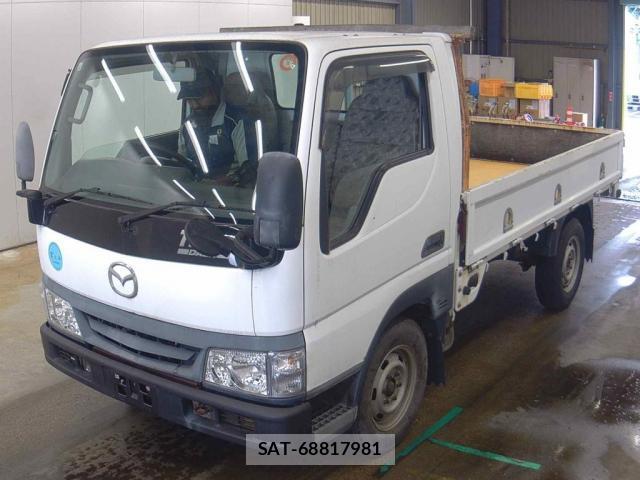 Mazda TITAN DASH 2009-10 8815838-0