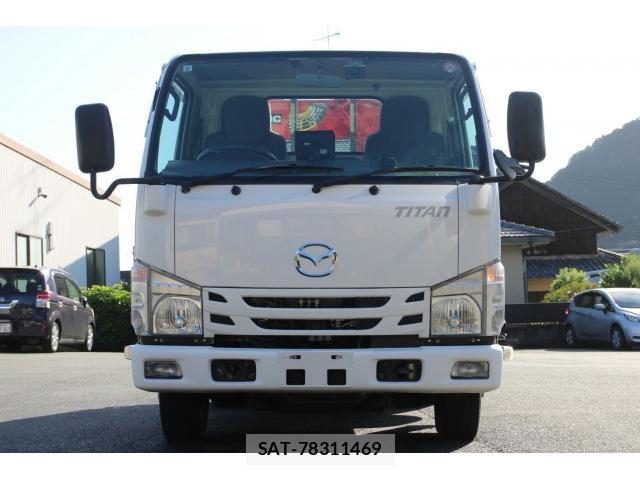 Mazda TITAN 2015-06 8814360-1