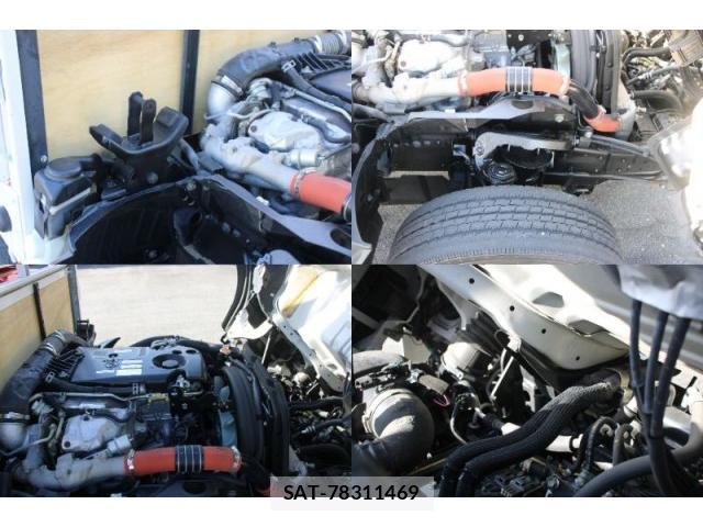 Mazda TITAN 2015-06 8814360-12