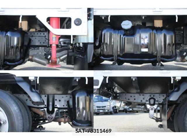 Mazda TITAN 2015-06 8814360-17