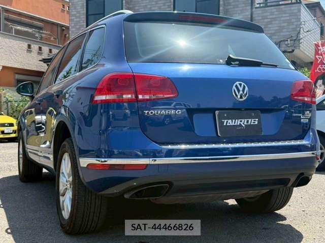 VolksWagen TOUAREG 2016-07 8812795-14