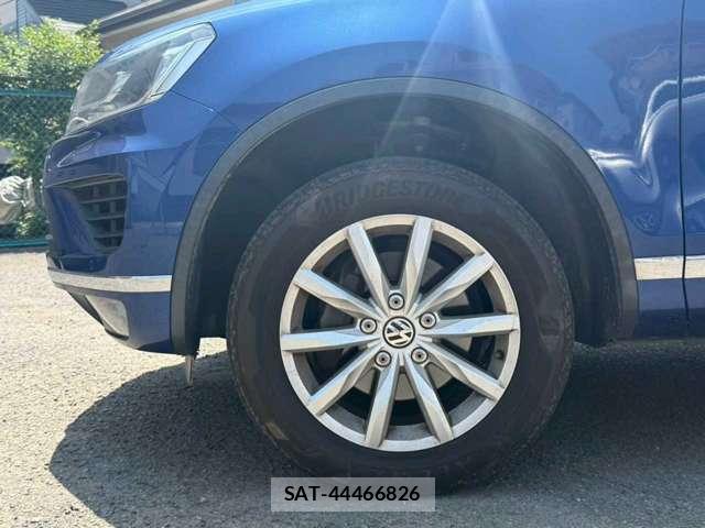 VolksWagen TOUAREG 2016-07 8812795-8