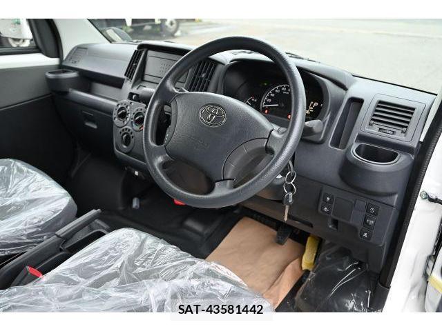 Toyota TOWNACE VAN 2026-07 8816059-2