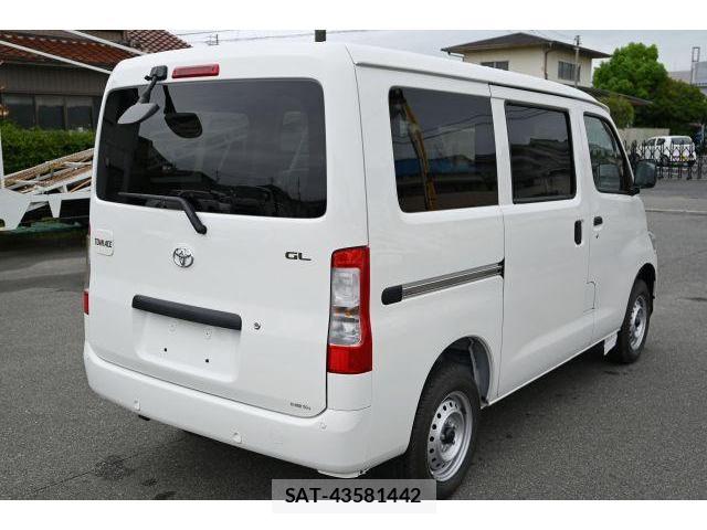 Toyota TOWNACE VAN 2026-07 8816059-4