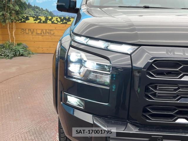 Mitsubishi TRITON 2025-03 8813706-11