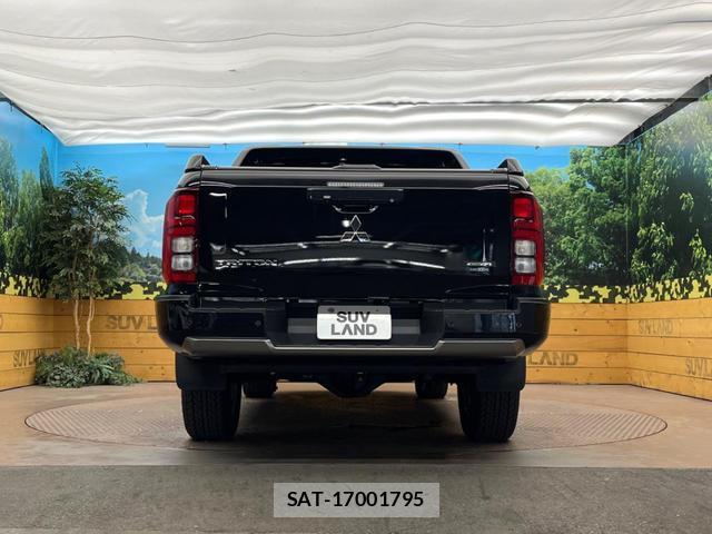 Mitsubishi TRITON 2025-03 8813706-14