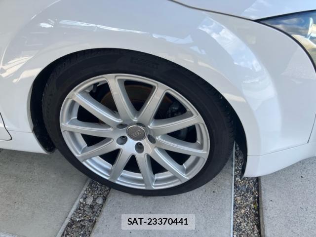 Audi TT 2012-01 8813292-12