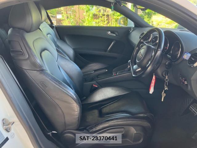 Audi TT 2012-01 8813292-14