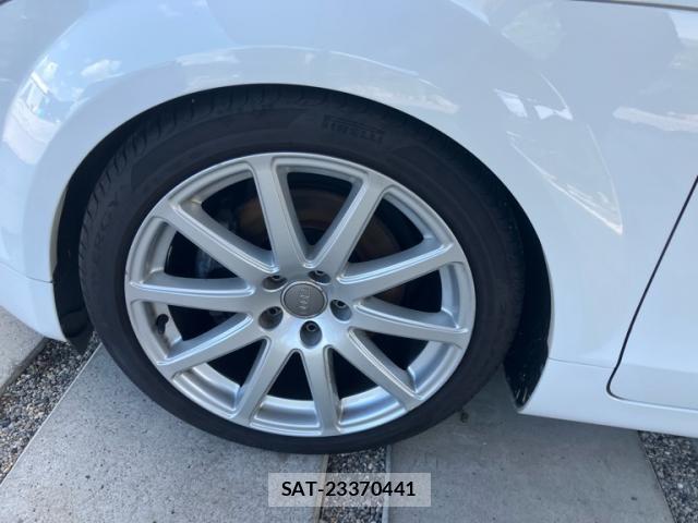 Audi TT 2012-01 8813292-5