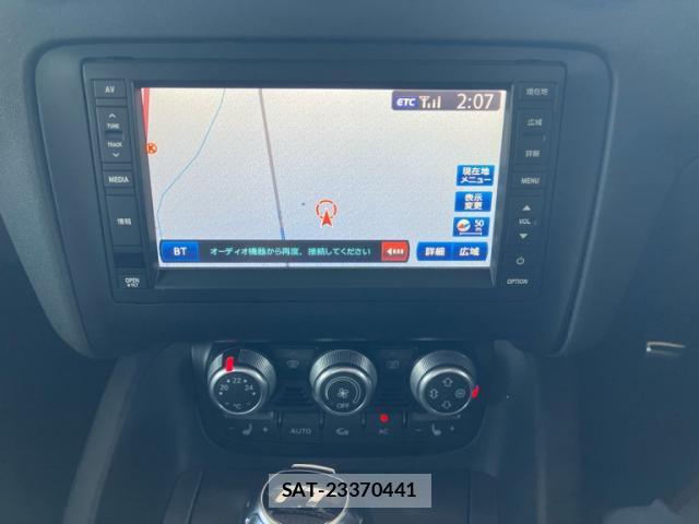 Audi TT 2012-01 8813292-9