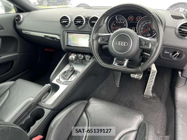 Audi TT 2013-04 8816235-1
