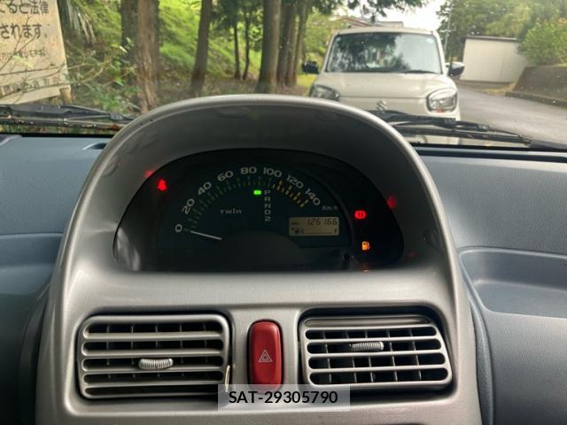 Suzuki TWIN 2003-07 8812390-15