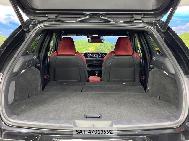 Lexus UX 2019-10 8812954-10