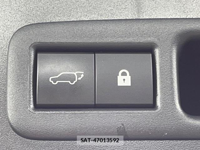 Lexus UX 2019-10 8812954-6