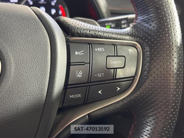 Lexus UX 2019-10 8812954-7