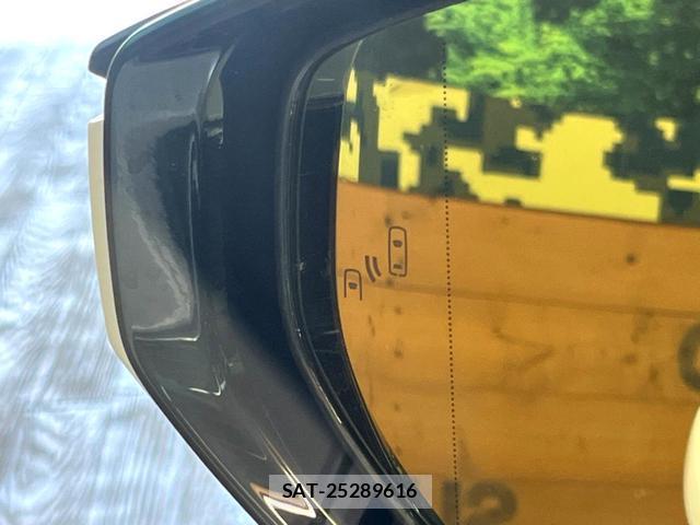 Lexus UX 2020-12 8814149-6