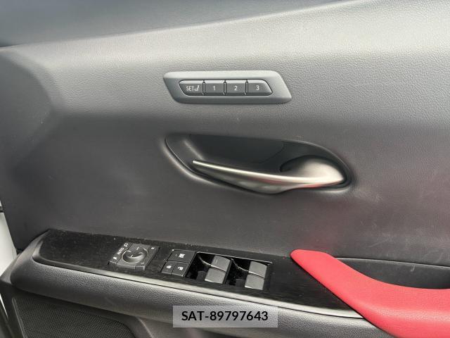 Lexus UX 2019-02 8814663-14