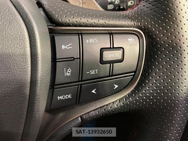 Lexus UX 2023-05 8815907-4