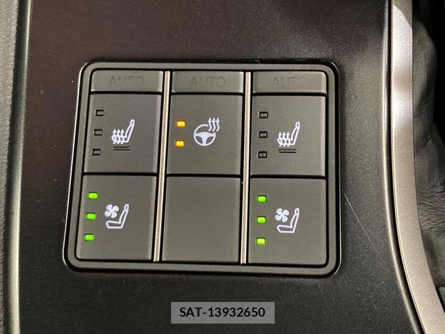 Lexus UX 2023-05 8815907-5
