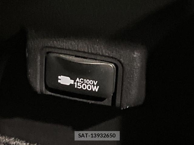 Lexus UX 2023-05 8815907-7